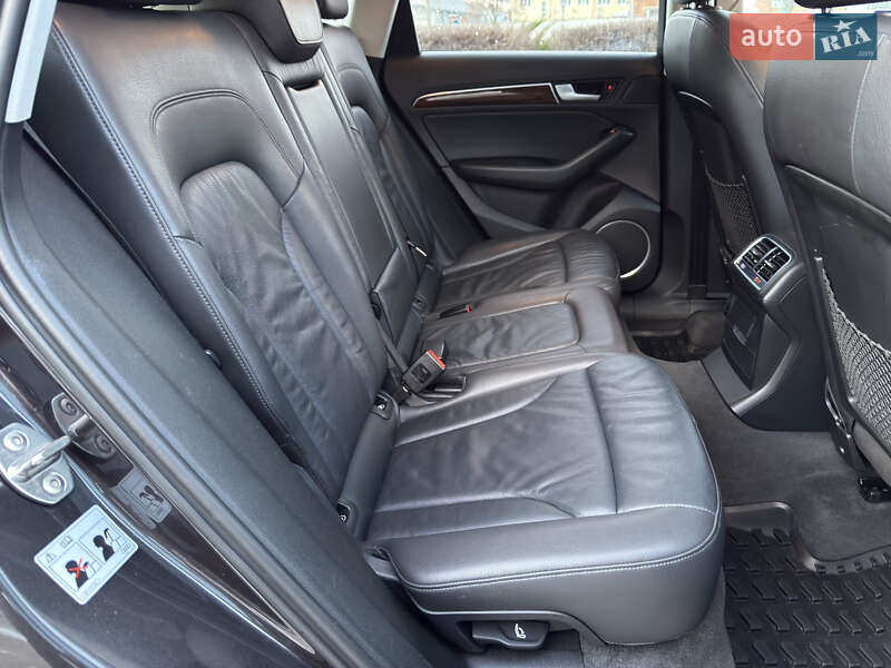 Внедорожник / Кроссовер Audi Q5 2015 в Полтаве