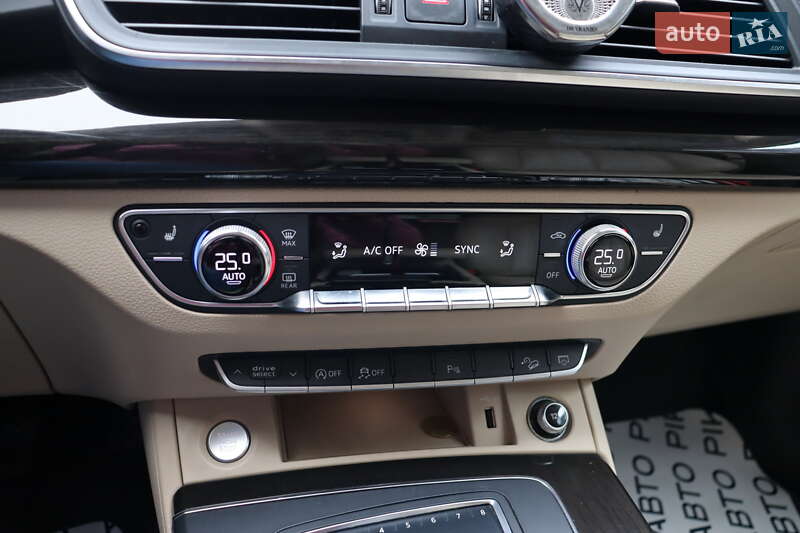 Внедорожник / Кроссовер Audi Q5 2018 в Львове