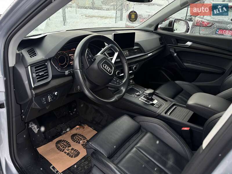 Внедорожник / Кроссовер Audi Q5 2018 в Стрые