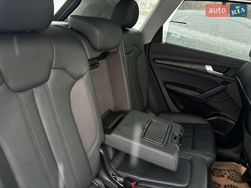 Внедорожник / Кроссовер Audi Q5 2018 в Стрые