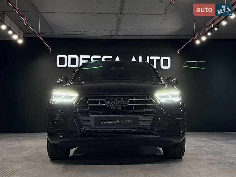 Внедорожник / Кроссовер Audi Q5 2018 в Одессе