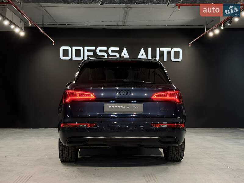 Внедорожник / Кроссовер Audi Q5 2018 в Одессе