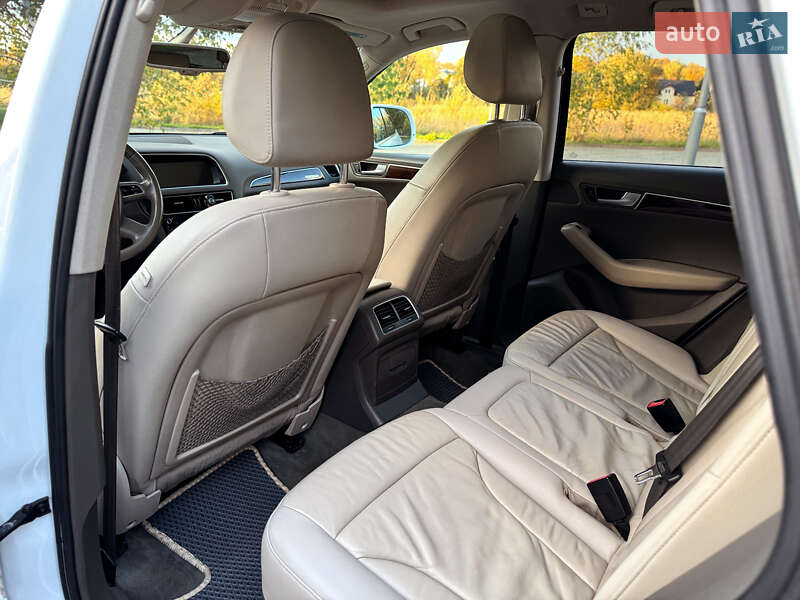 Внедорожник / Кроссовер Audi Q5 2011 в Дрогобыче