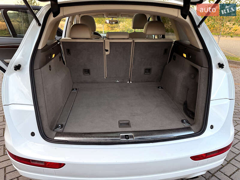 Внедорожник / Кроссовер Audi Q5 2011 в Дрогобыче