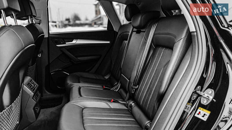 Внедорожник / Кроссовер Audi Q5 2020 в Ровно фото 50 Внедорожник / Кроссовер Audi Q5 2020 в Ровно