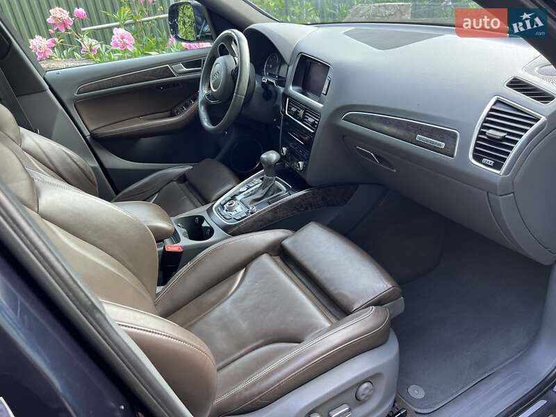 Внедорожник / Кроссовер Audi Q5 2015 в Хмельницком