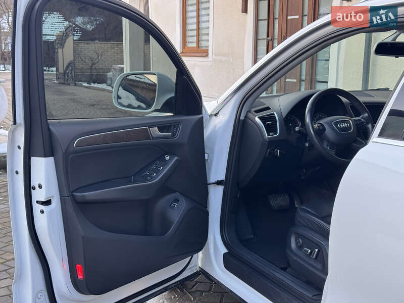 Внедорожник / Кроссовер Audi Q5 2015 в Коломые