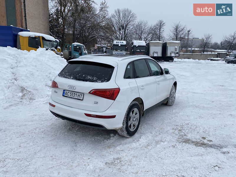 Внедорожник / Кроссовер Audi Q5 2011 в Луцке