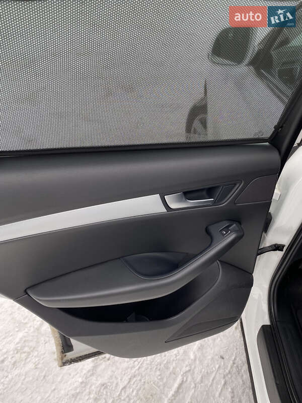 Внедорожник / Кроссовер Audi Q5 2011 в Луцке