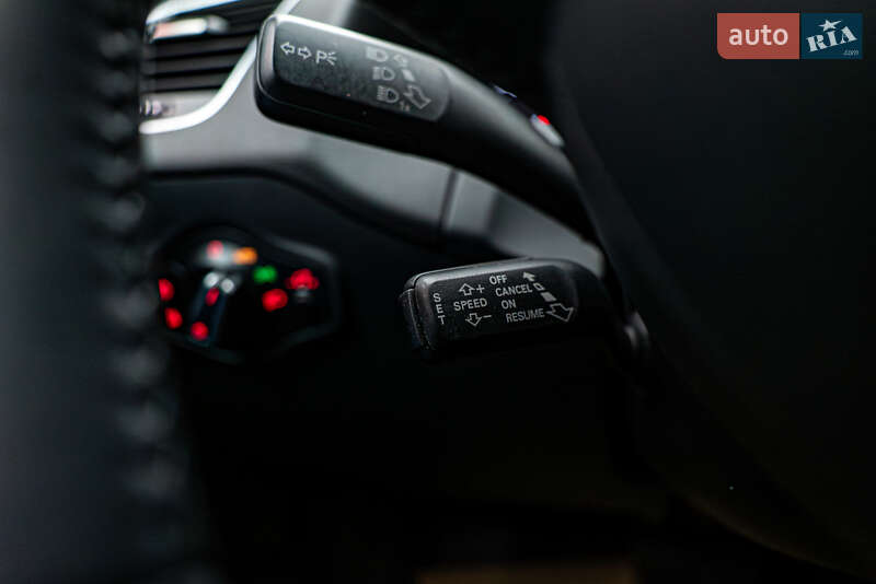 Внедорожник / Кроссовер Audi Q5 2011 в Киеве