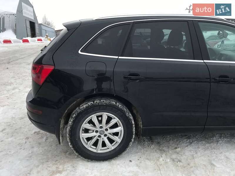 Внедорожник / Кроссовер Audi Q5 2010 в Львове