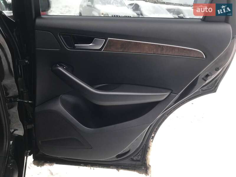 Внедорожник / Кроссовер Audi Q5 2010 в Львове