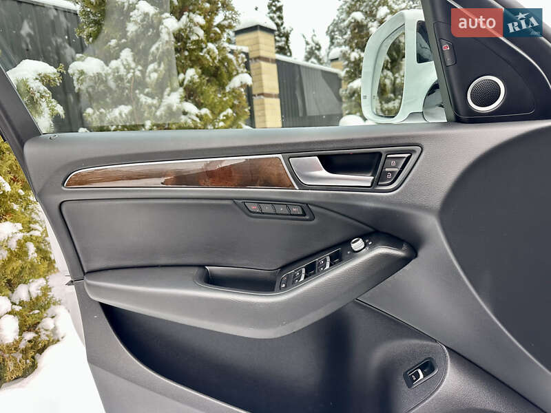 Внедорожник / Кроссовер Audi Q5 2015 в Киеве