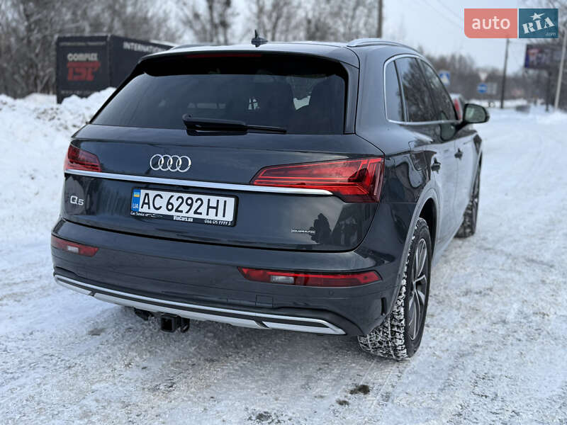 Внедорожник / Кроссовер Audi Q5 2021 в Луцке