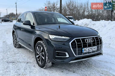 Позашляховик / Кросовер Audi Q5 2021 в Луцьку