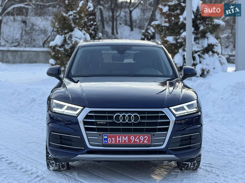 Внедорожник / Кроссовер Audi Q5 2018 в Тернополе