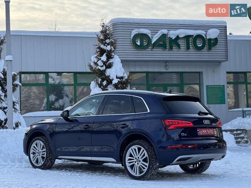 Внедорожник / Кроссовер Audi Q5 2018 в Тернополе