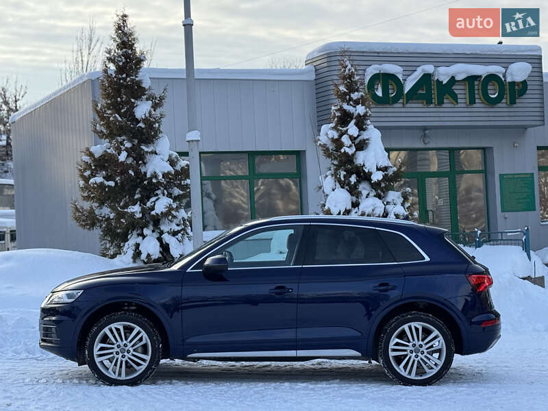 Внедорожник / Кроссовер Audi Q5 2018 в Тернополе