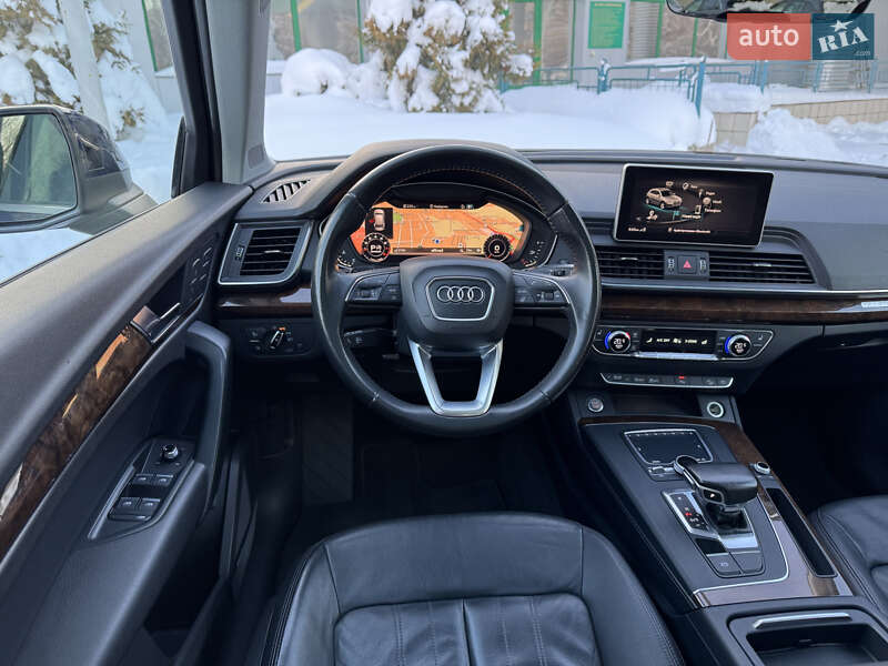 Внедорожник / Кроссовер Audi Q5 2018 в Тернополе