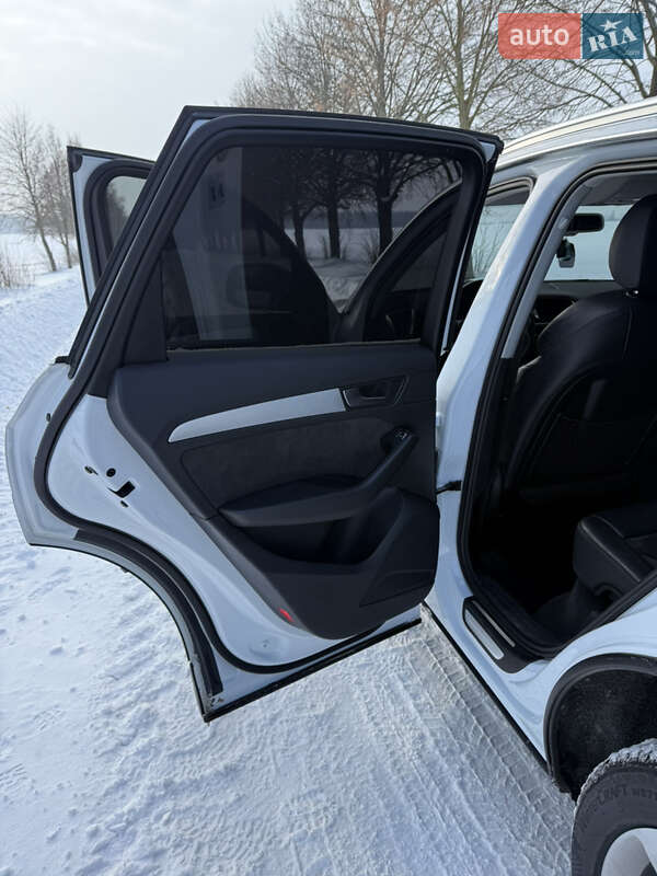 Внедорожник / Кроссовер Audi Q5 2013 в Ровно