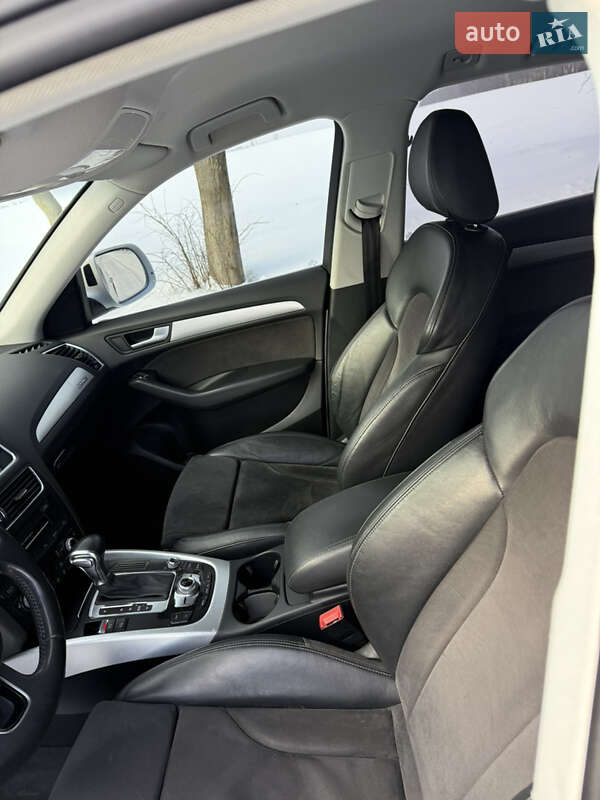Внедорожник / Кроссовер Audi Q5 2013 в Ровно