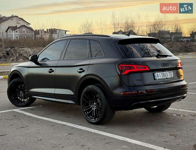 Внедорожник / Кроссовер Audi Q5 2017 в Киеве