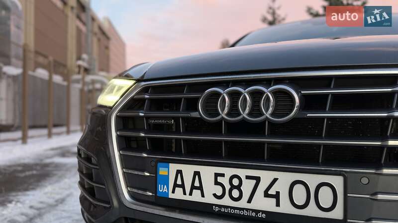 Внедорожник / Кроссовер Audi Q5 2017 в Киеве