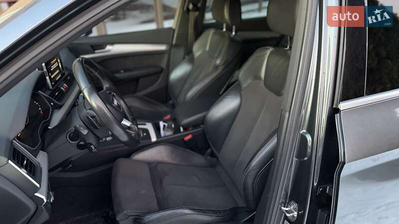 Внедорожник / Кроссовер Audi Q5 2017 в Киеве