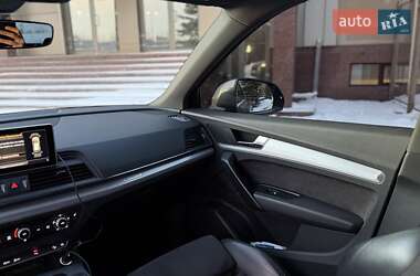 Внедорожник / Кроссовер Audi Q5 2017 в Киеве