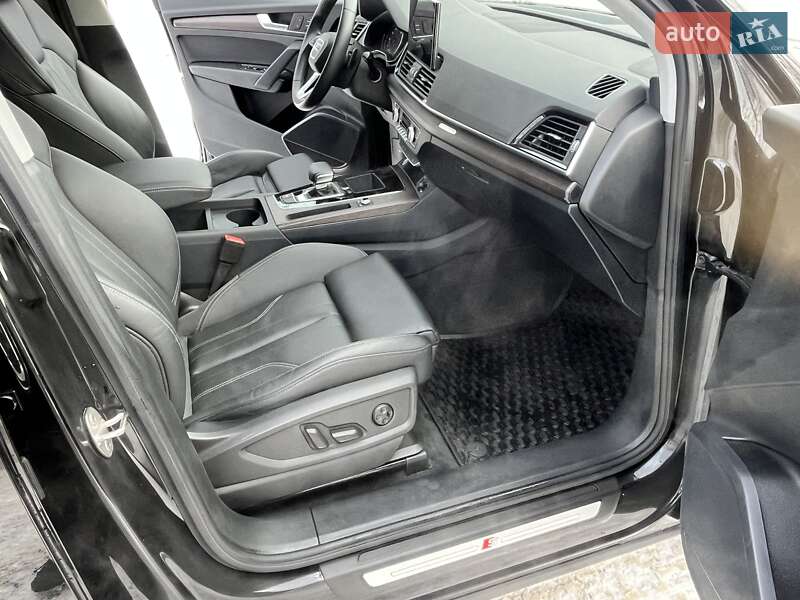 Внедорожник / Кроссовер Audi Q5 2023 в Киеве