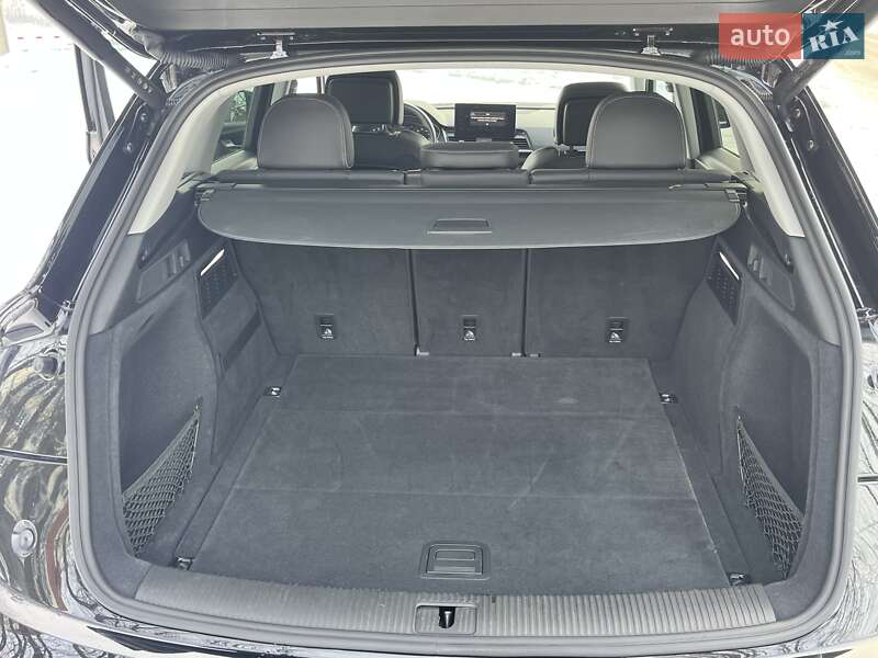 Внедорожник / Кроссовер Audi Q5 2023 в Киеве