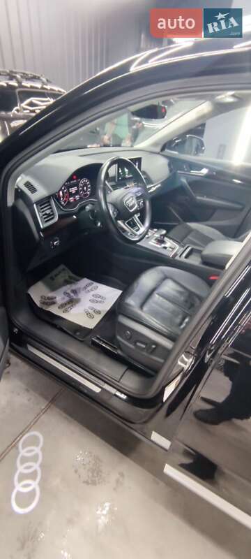 Внедорожник / Кроссовер Audi Q5 2018 в Киеве фото 35 Внедорожник / Кроссовер Audi Q5 2018 в Киеве