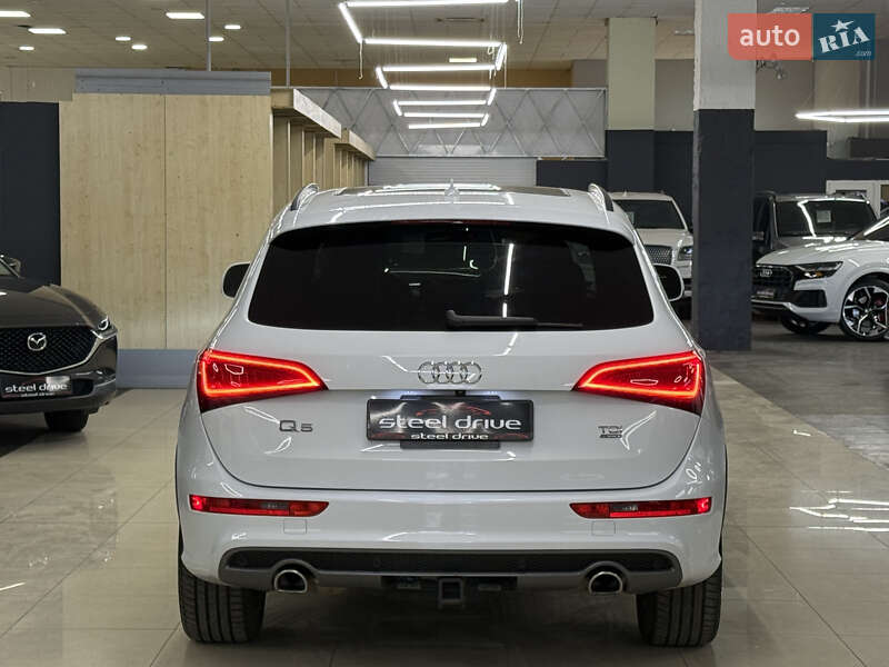 Внедорожник / Кроссовер Audi Q5 2014 в Николаеве