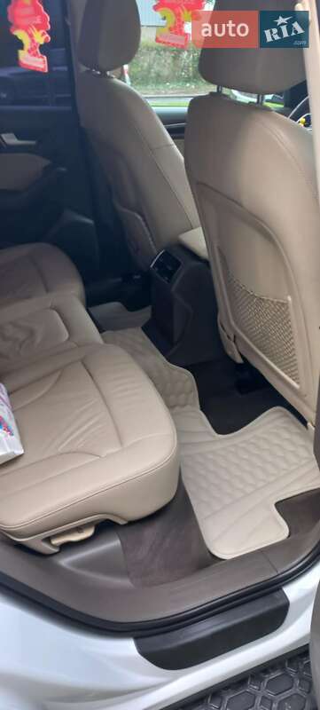 Внедорожник / Кроссовер Audi Q5 2015 в Сокале
