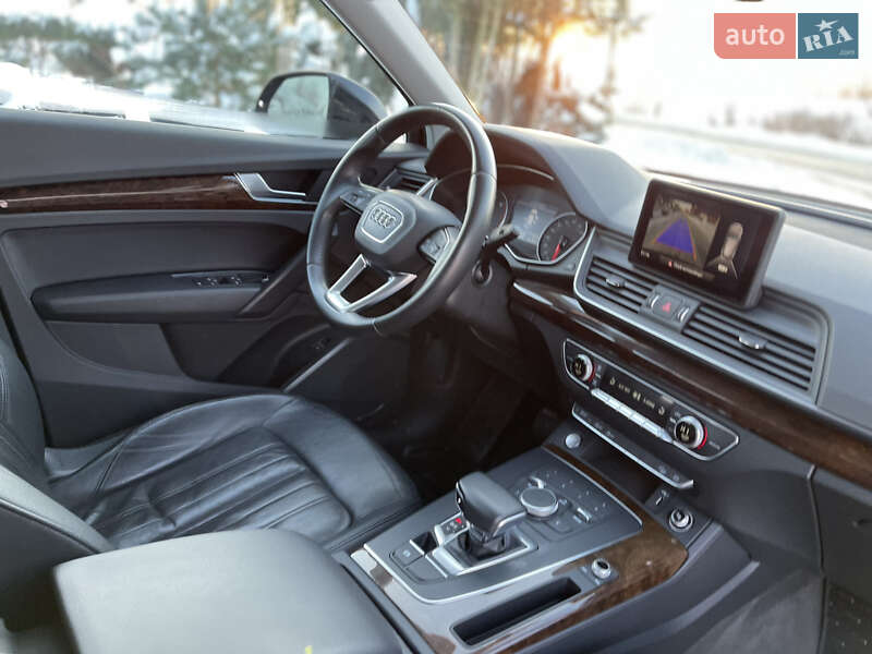 Внедорожник / Кроссовер Audi Q5 2018 в Луцке