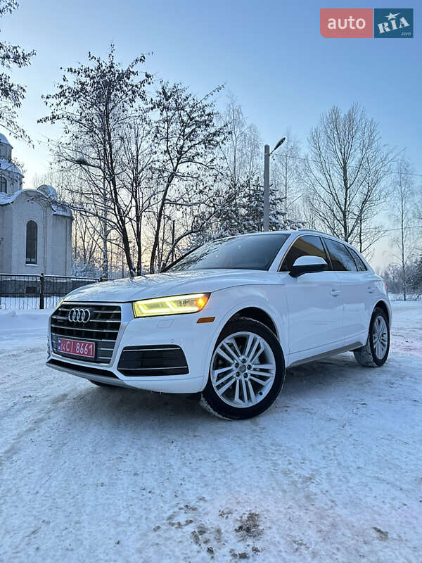 Внедорожник / Кроссовер Audi Q5 2018 в Чернигове