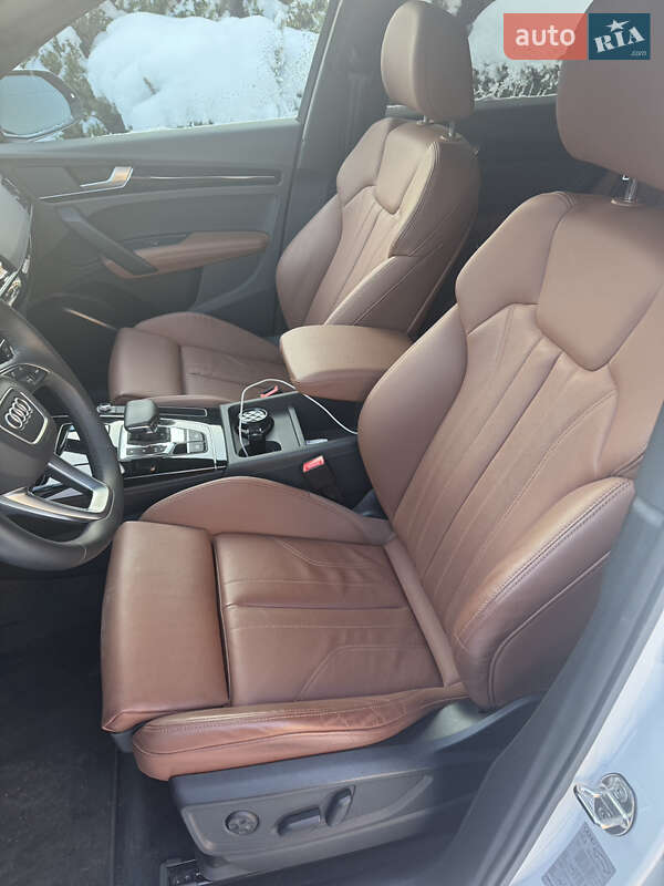 Внедорожник / Кроссовер Audi Q5 2023 в Киеве