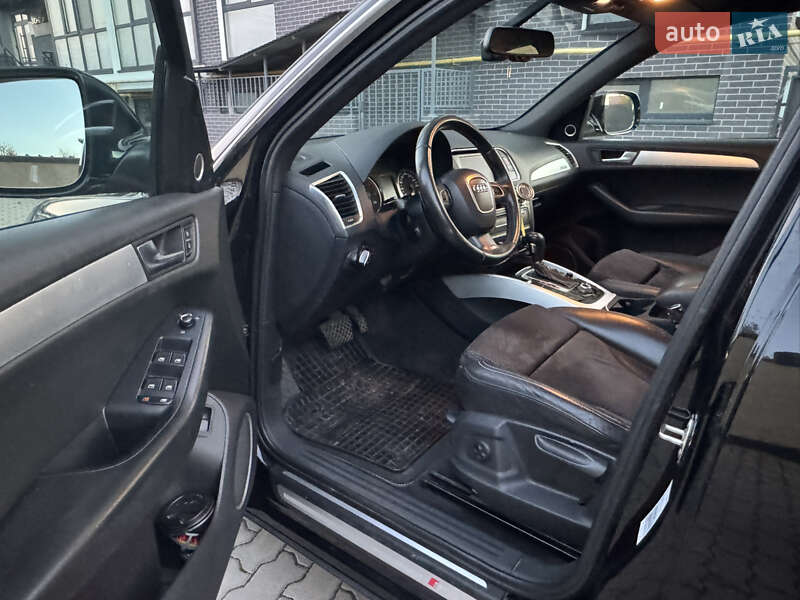 Внедорожник / Кроссовер Audi Q5 2011 в Львове