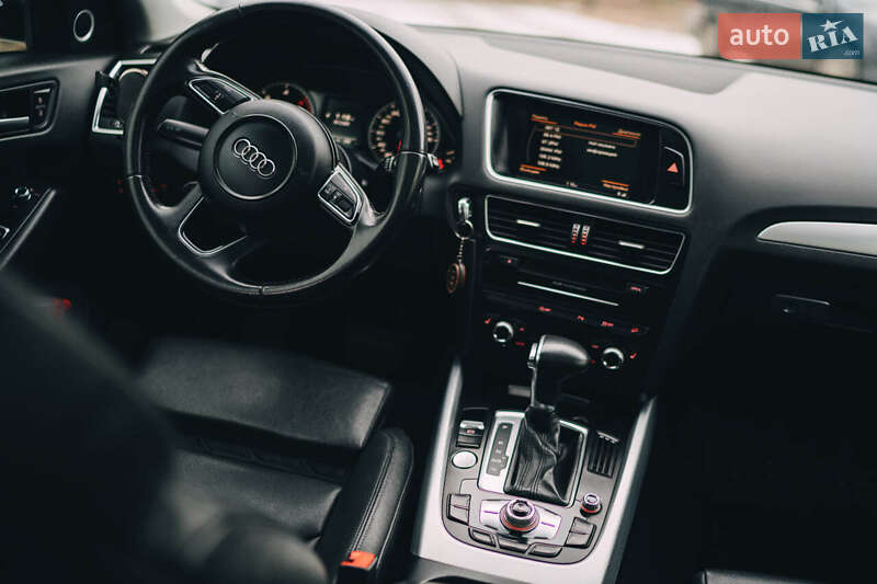 Внедорожник / Кроссовер Audi Q5 2012 в Луцке