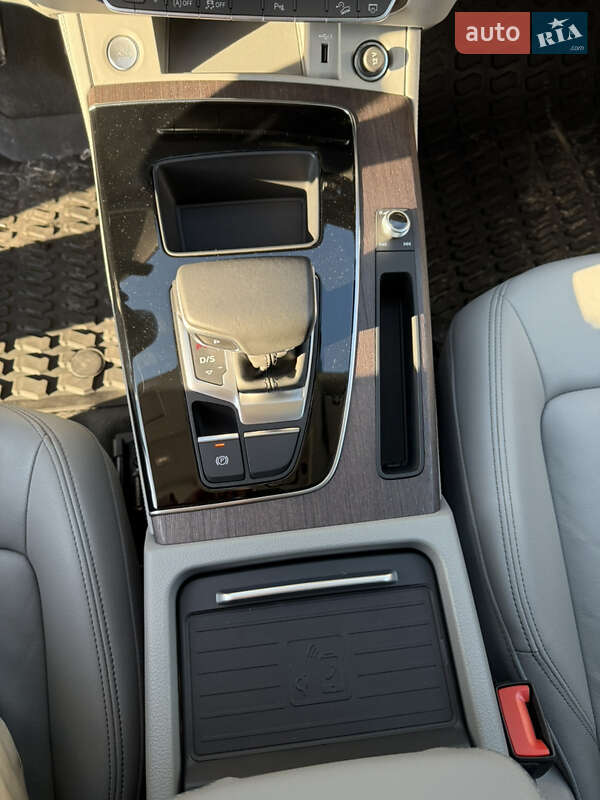 Внедорожник / Кроссовер Audi Q5 2020 в Львове