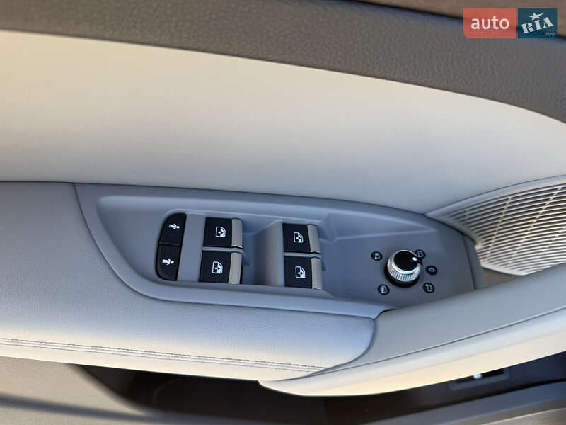 Внедорожник / Кроссовер Audi Q5 2020 в Львове