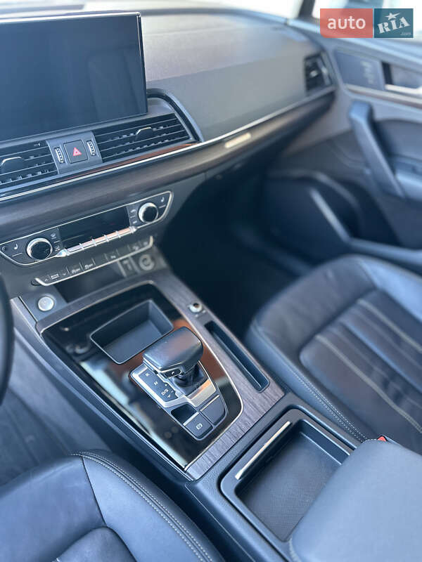 Внедорожник / Кроссовер Audi Q5 2021 в Львове