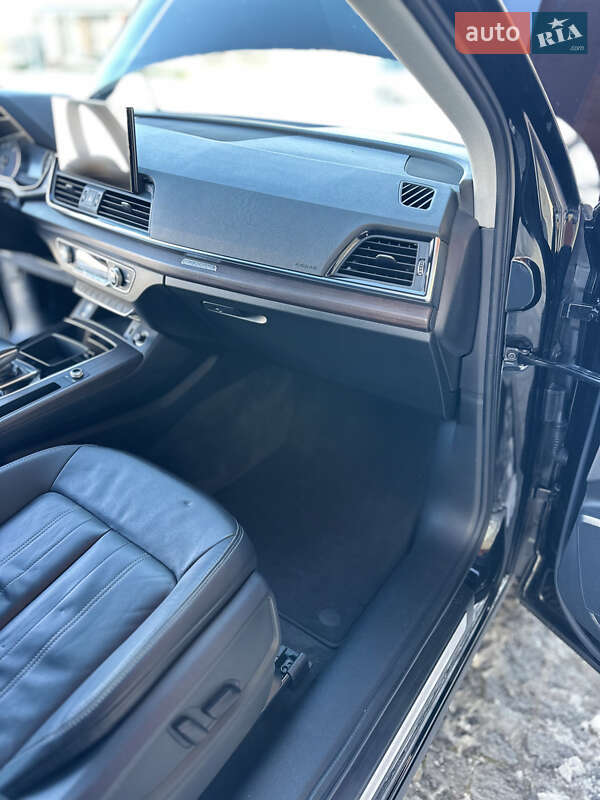 Внедорожник / Кроссовер Audi Q5 2021 в Львове