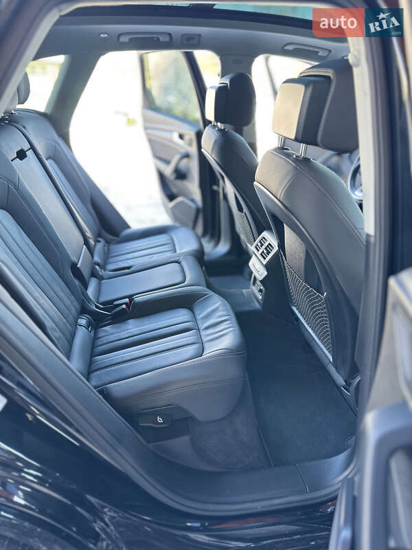 Внедорожник / Кроссовер Audi Q5 2021 в Львове