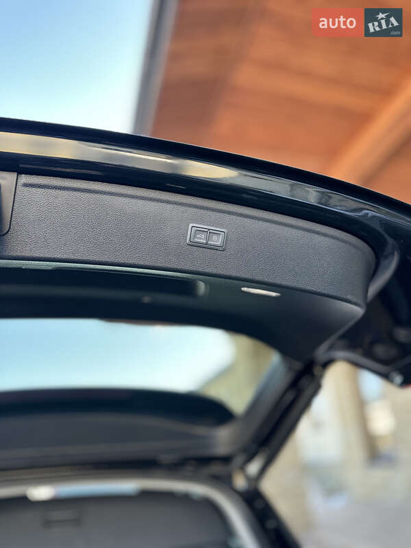 Внедорожник / Кроссовер Audi Q5 2021 в Львове