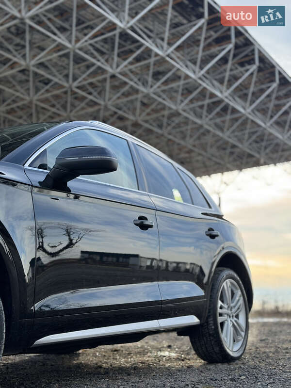 Внедорожник / Кроссовер Audi Q5 2018 в Самборе