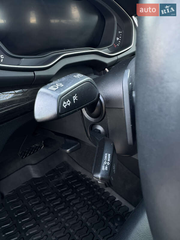 Внедорожник / Кроссовер Audi Q5 2018 в Самборе