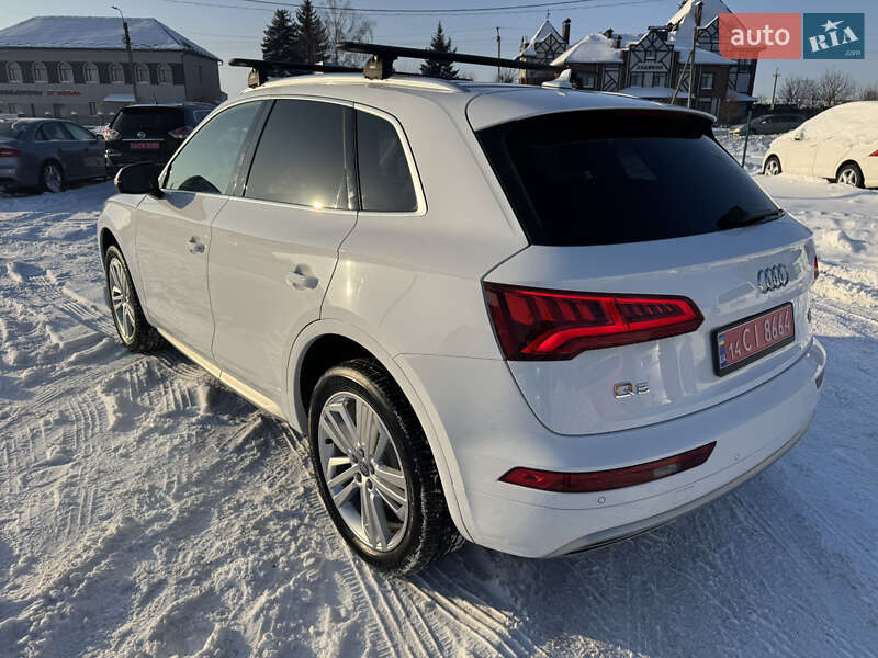 Внедорожник / Кроссовер Audi Q5 2018 в Луцке