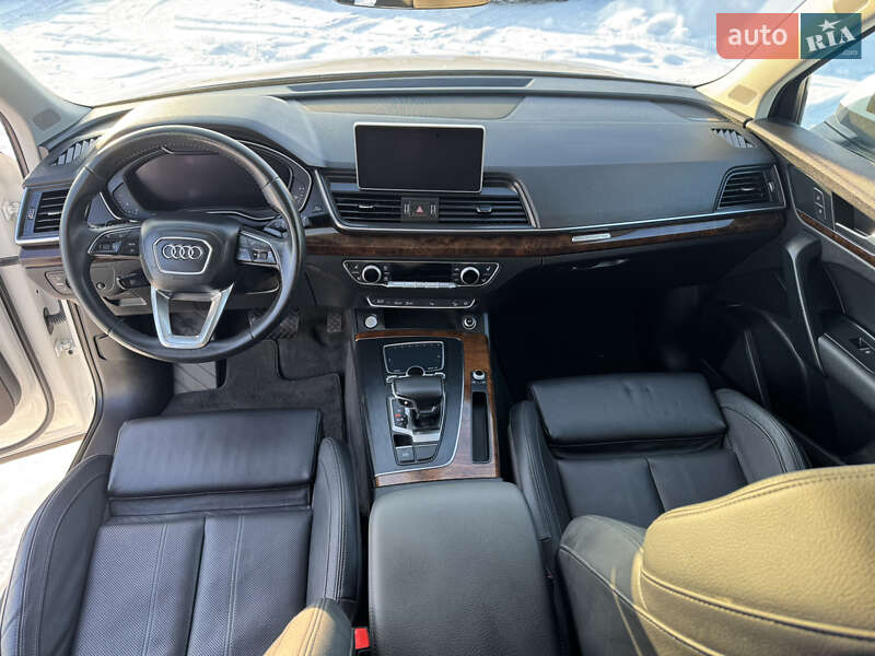 Внедорожник / Кроссовер Audi Q5 2018 в Луцке