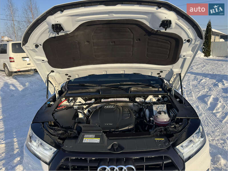 Внедорожник / Кроссовер Audi Q5 2018 в Луцке